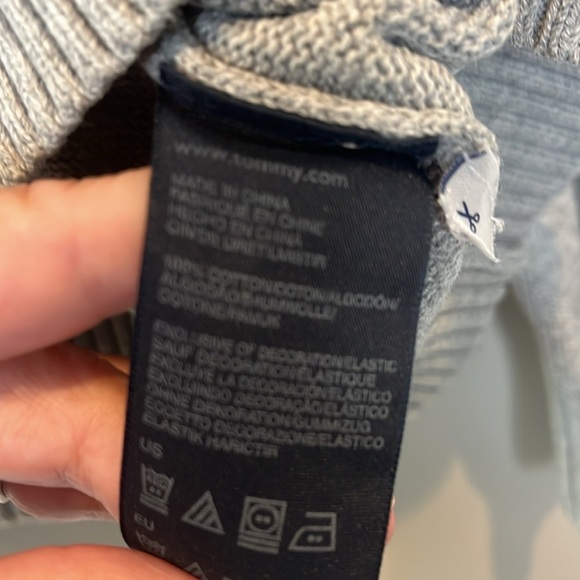 Tommy Hilfiger Men's Size XS Classic Heather Gray Crewneck Sweater - Picture 5 of 9